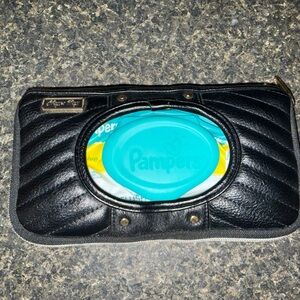 Itzy Ritzy Black Quilted Wipes Case | Jetsetter Black